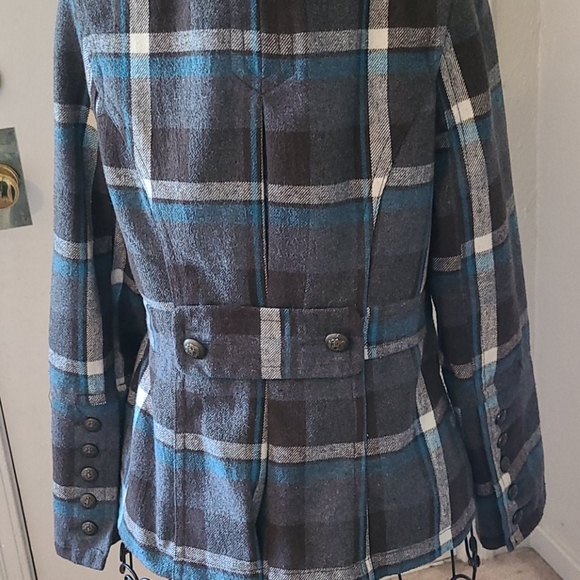 Jacket - Picture 3 of 6